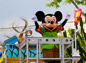 Mickeys Jammin Jungle Parade